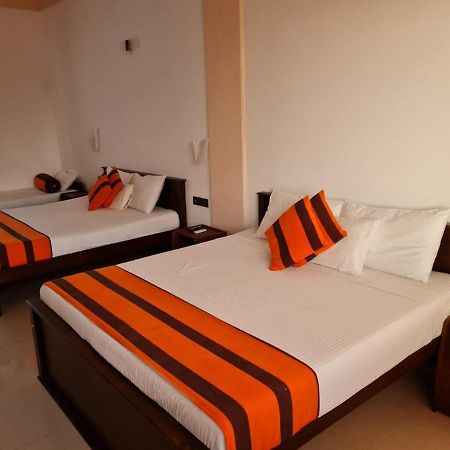Grace Beach Resort By Travel Corners Negombo Eksteriør billede