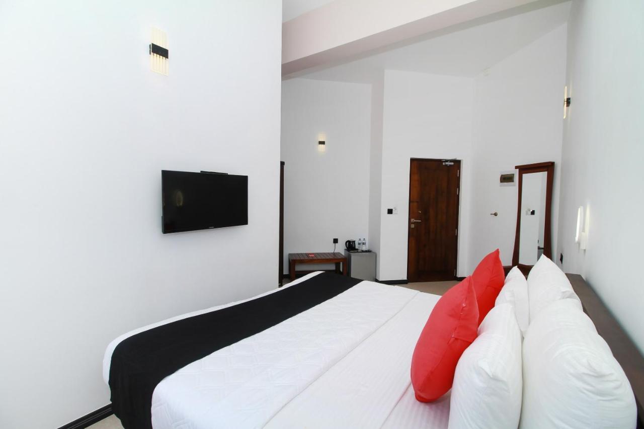 Grace Beach Resort By Travel Corners Negombo Eksteriør billede