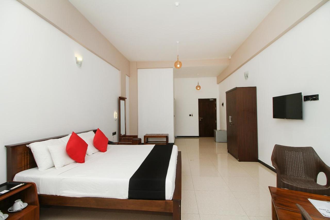 Grace Beach Resort By Travel Corners Negombo Eksteriør billede