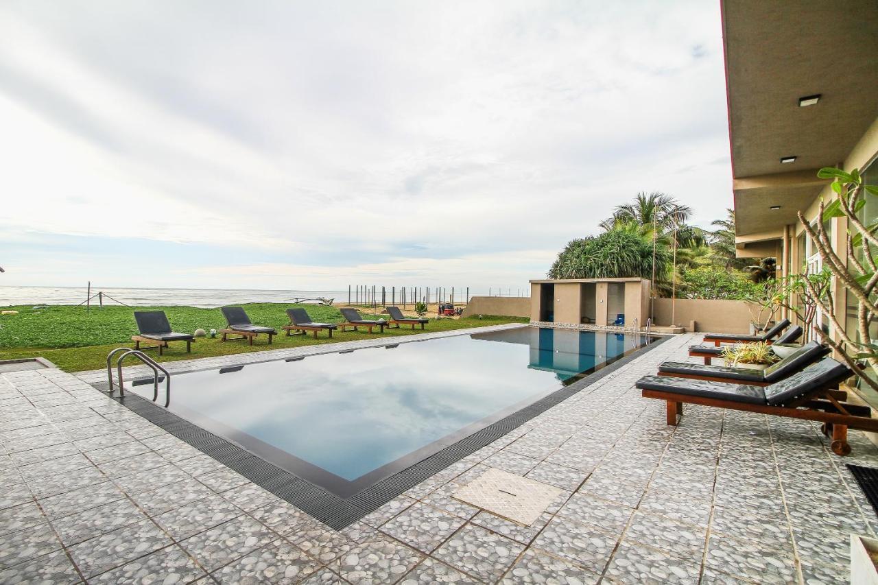 Grace Beach Resort By Travel Corners Negombo Eksteriør billede