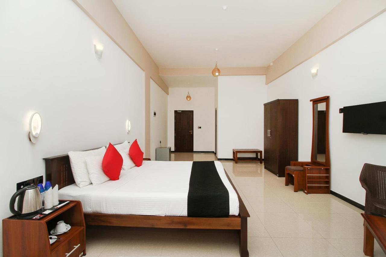 Grace Beach Resort By Travel Corners Negombo Eksteriør billede